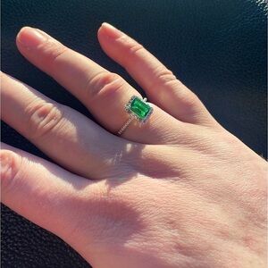 Genuine Emerald Ring
